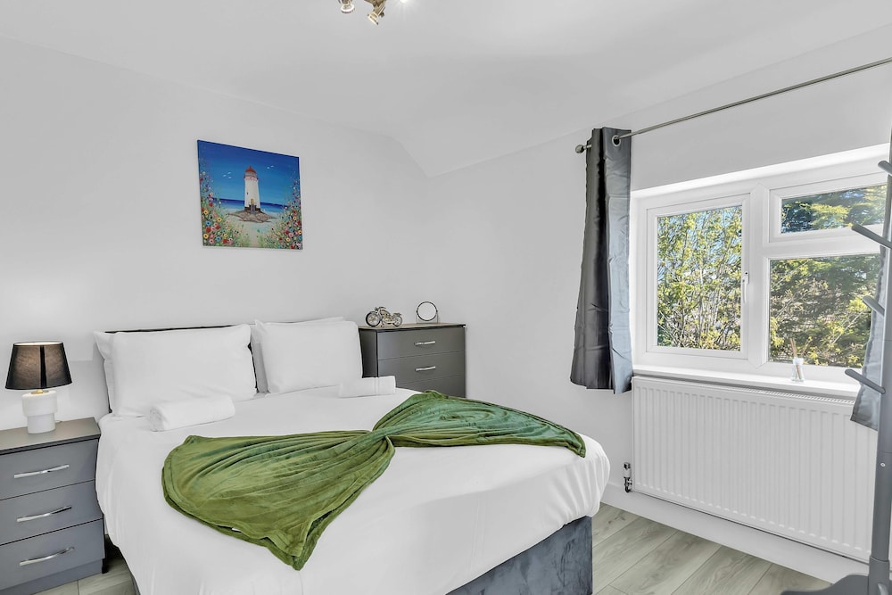 Kemptown Corner With Free Parking By My Getaways