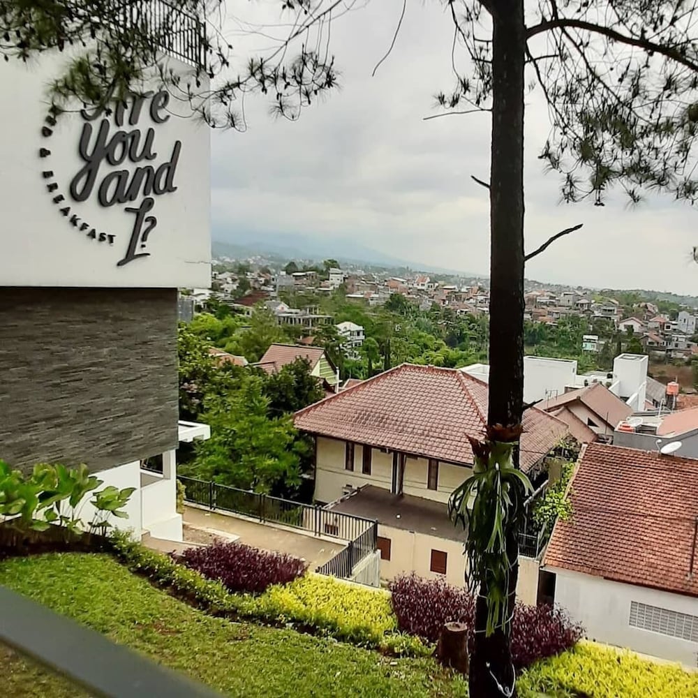 Are You And I Bed & Breakfast view 4