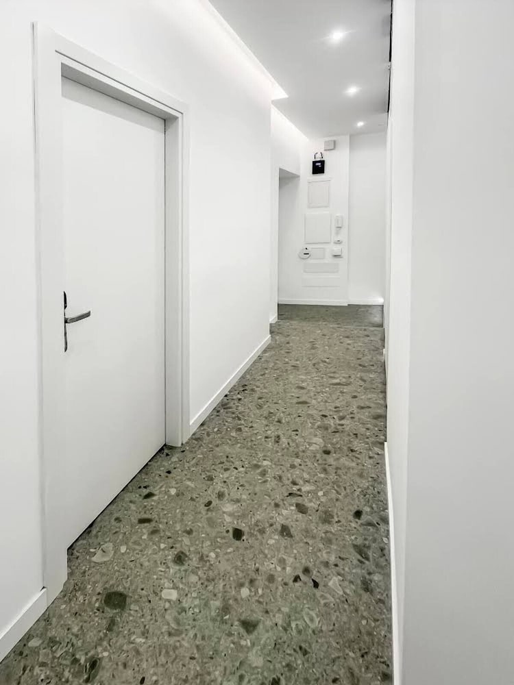 Roma private rooms Vatican City