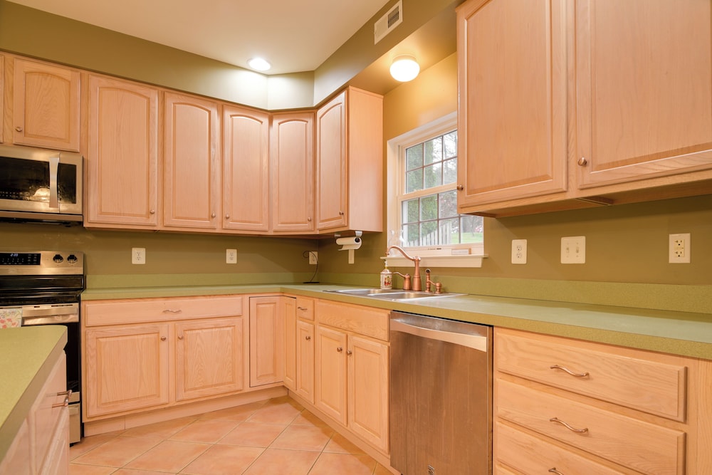 54 Mi to Dtwn DC: Spacious Family Home!
