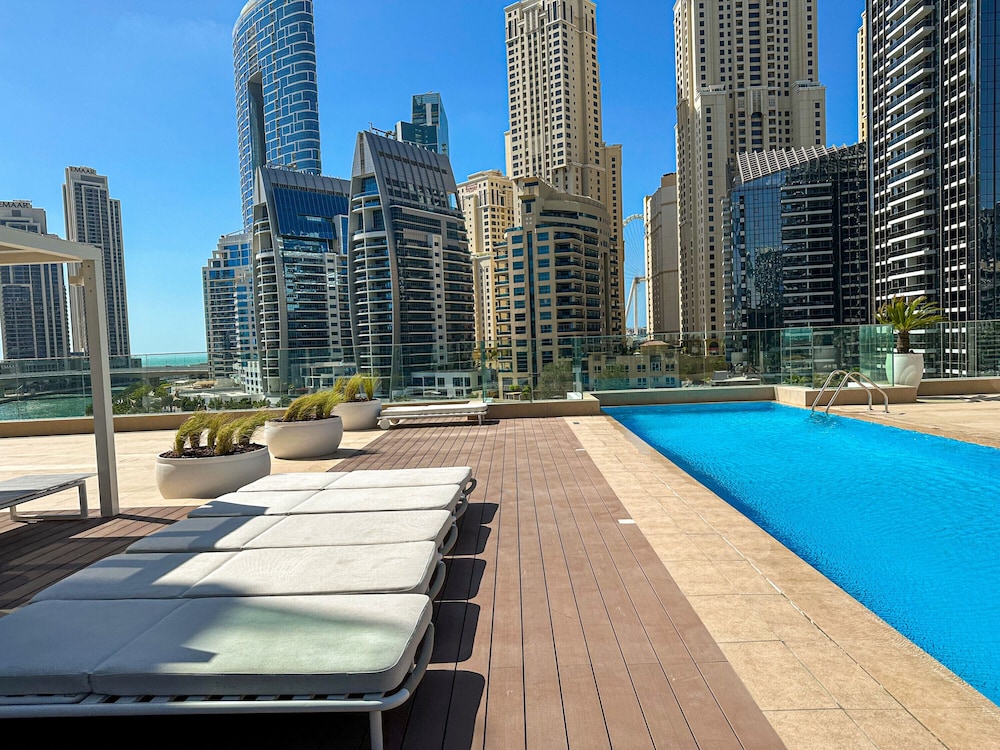 Marco Polo - Stunning 2 BR With Marina Views | Huge Pool & Gym