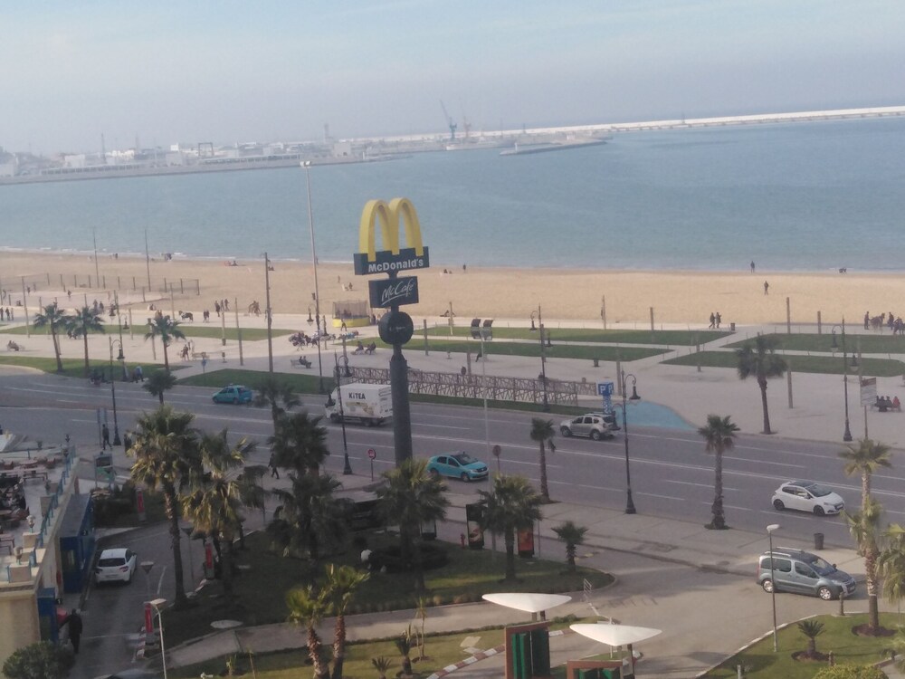 Iris Plage Family Only view 3