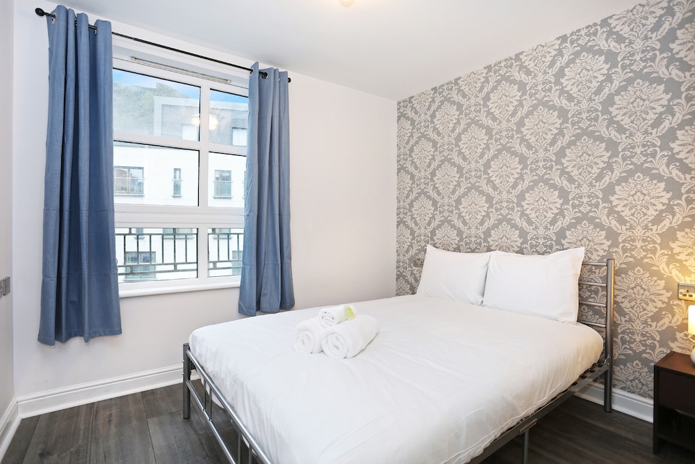 JOIVY Apartment Near The Royal Mile With Parking view 3