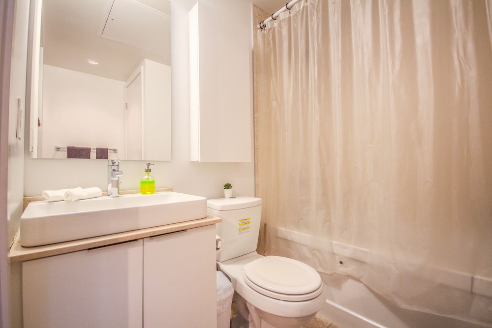 Sarkar Suites - Entertainment District