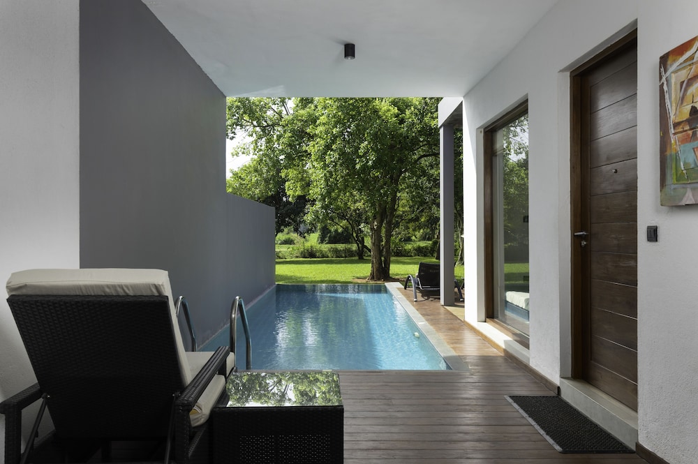 Aliya Resort & Spa