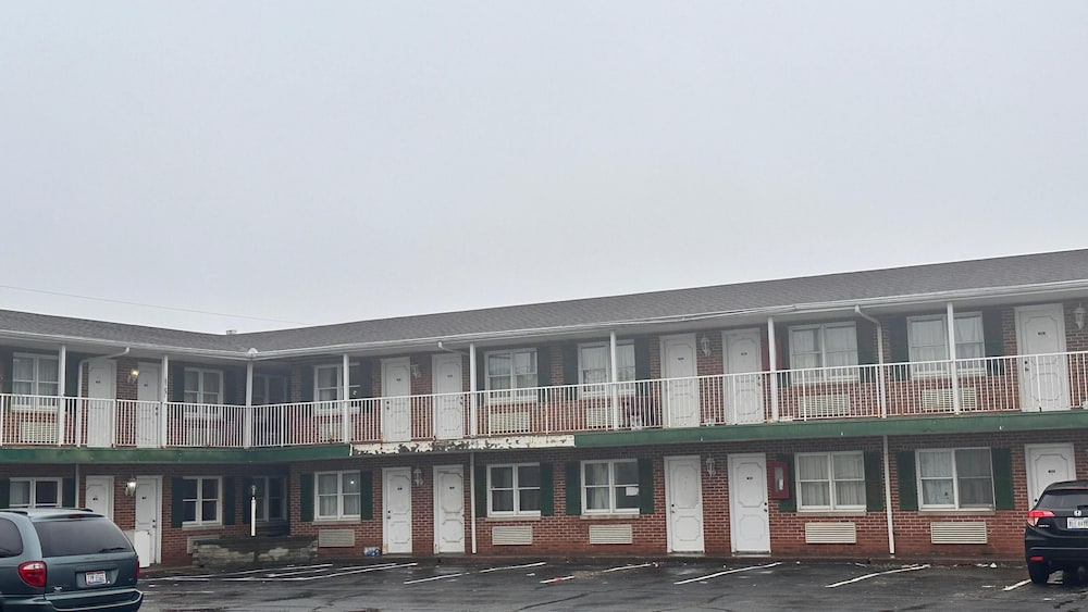 Botkins motel