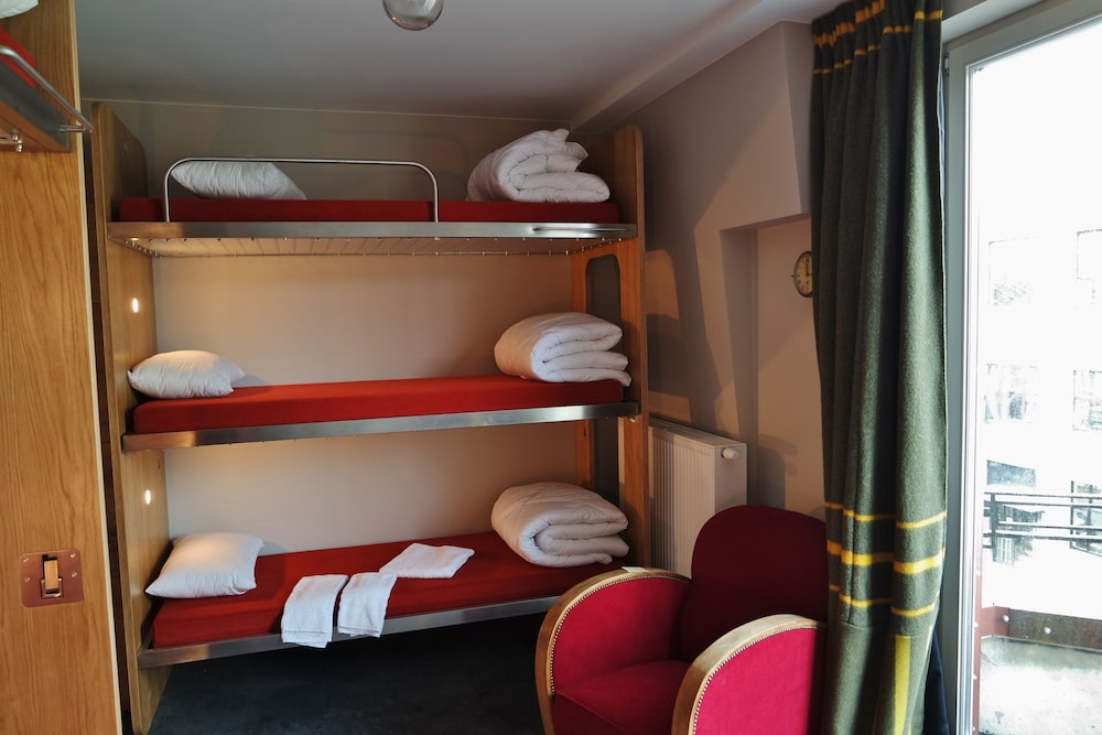 Train Hostel