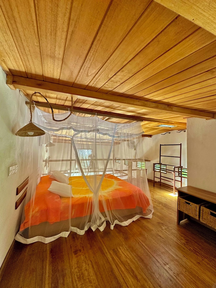 Deep Blue Sea Rental Villa