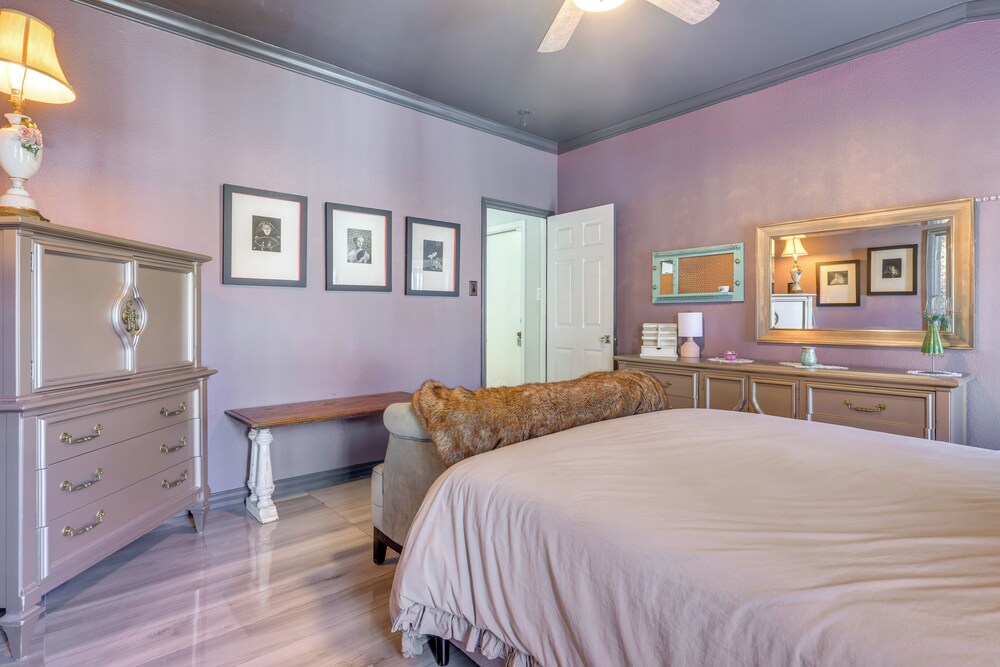 Dog-friendly Retreat w/ Yard, 22 Mi to Dtwn Austin