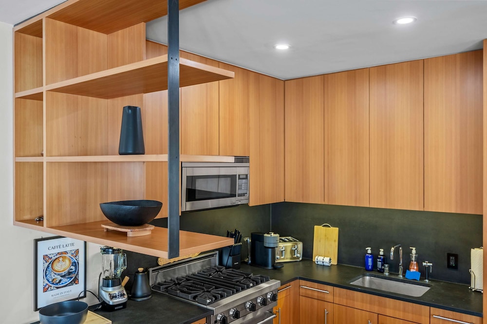 Prince by Rove Travel 2BR Soho Condo w Terrace