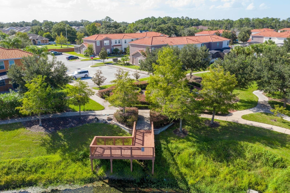 Spacious 12br Family Villa Near Disney Bella Vida