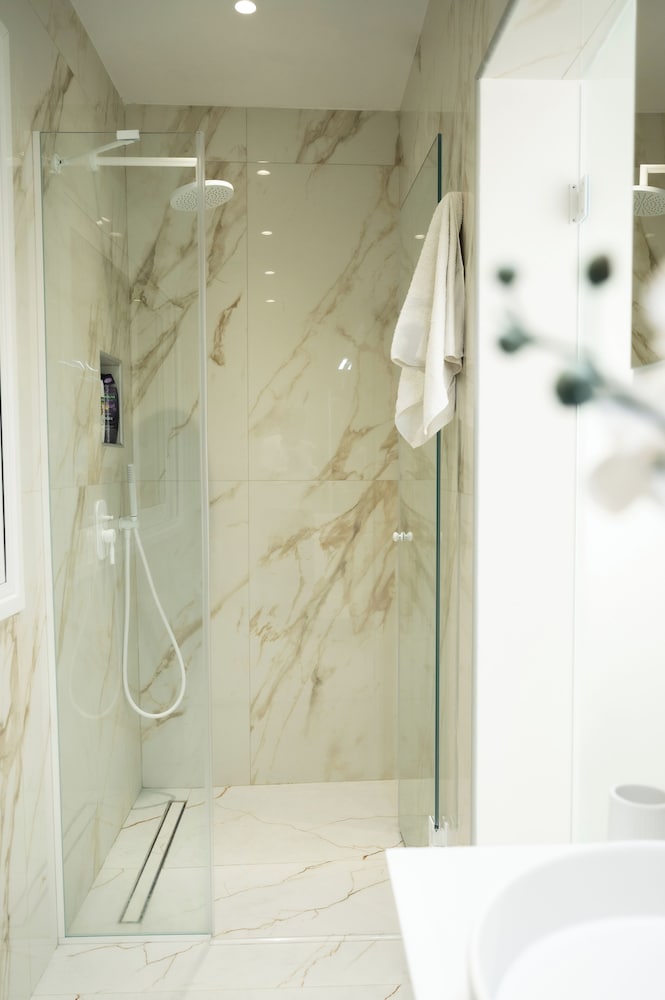 Keratea Luxury Villa - Athens Airport