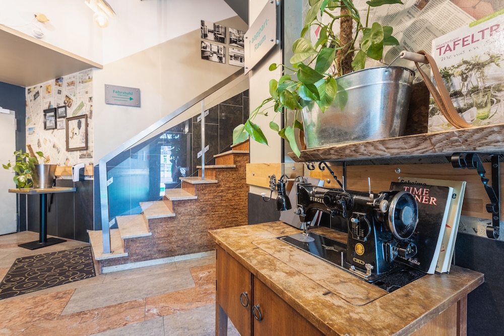 Bielefeld Vacations - aappartel boardinghouse city center - Property Image 3