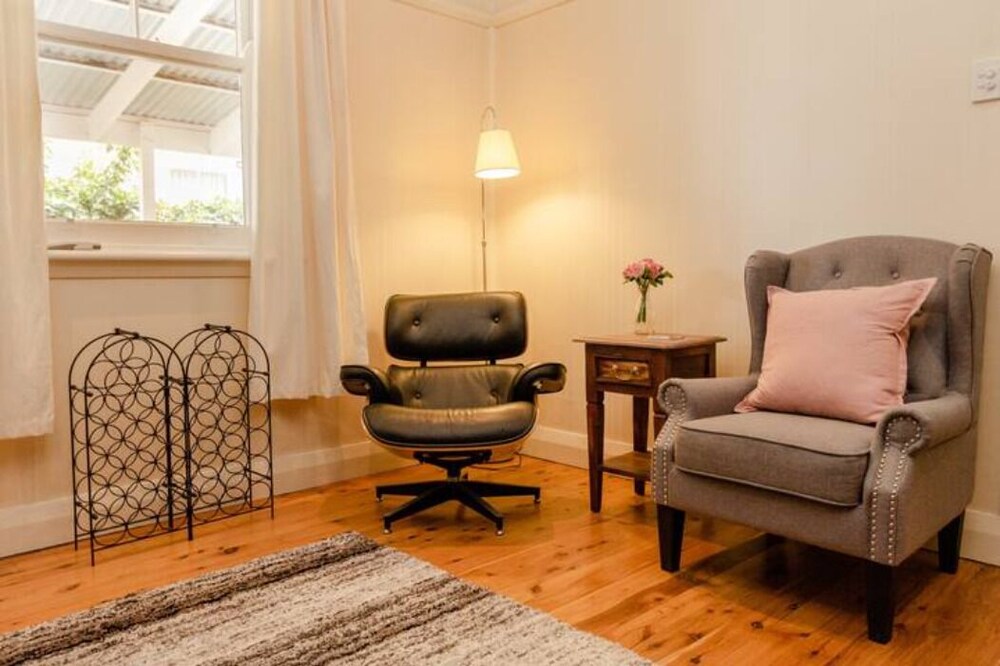 Court House Hideaway by Your Innkeeper Mudgee view 5