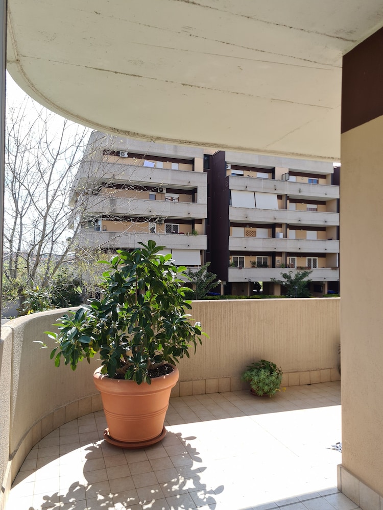Rooms And Comfort Apartment