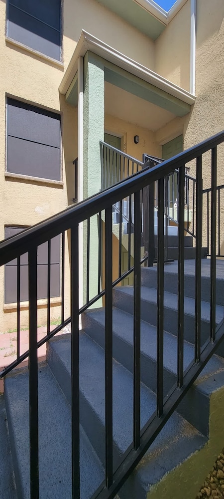 2 Levels Pool Near Beach 2 Patios 2 Bedroom Apts
