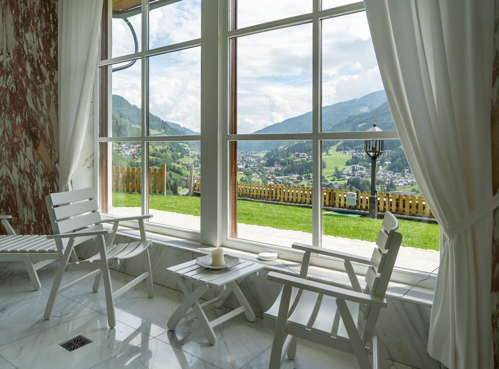 Bad Kleinkirchheim Lush and Spacious Villa With Indoor Pool and Wellness