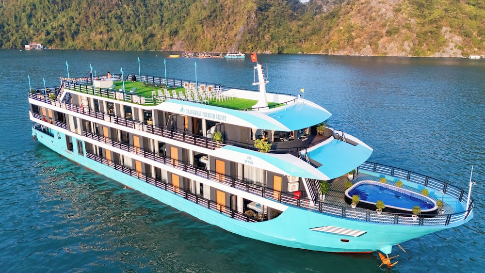 Dragon Premium Cruise