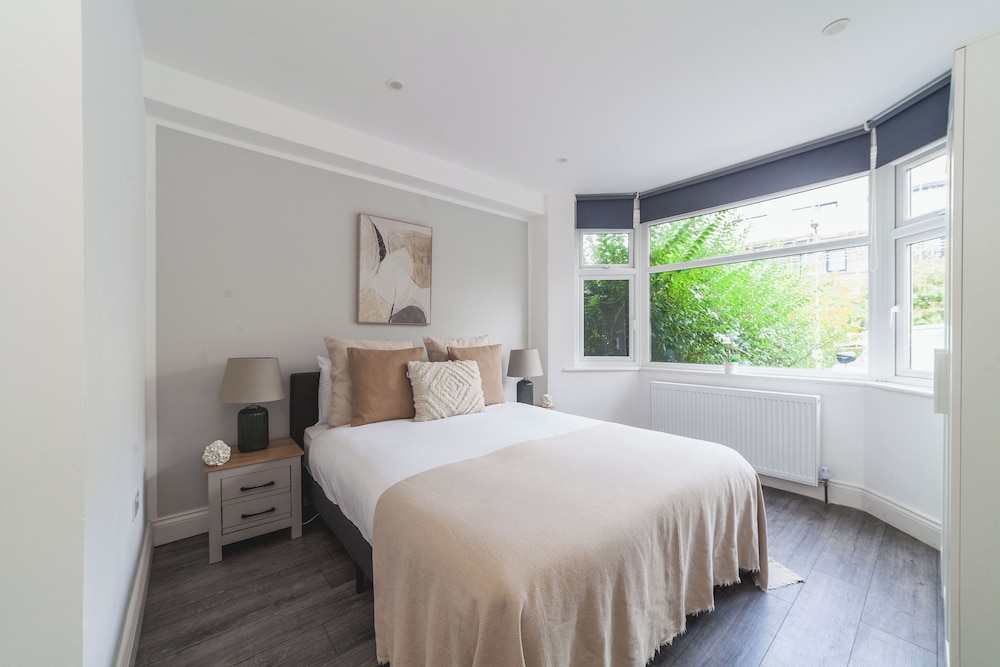 The Cricklewood Collection