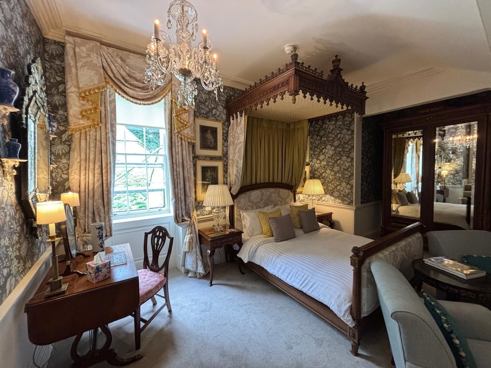 Park Hall Manor
