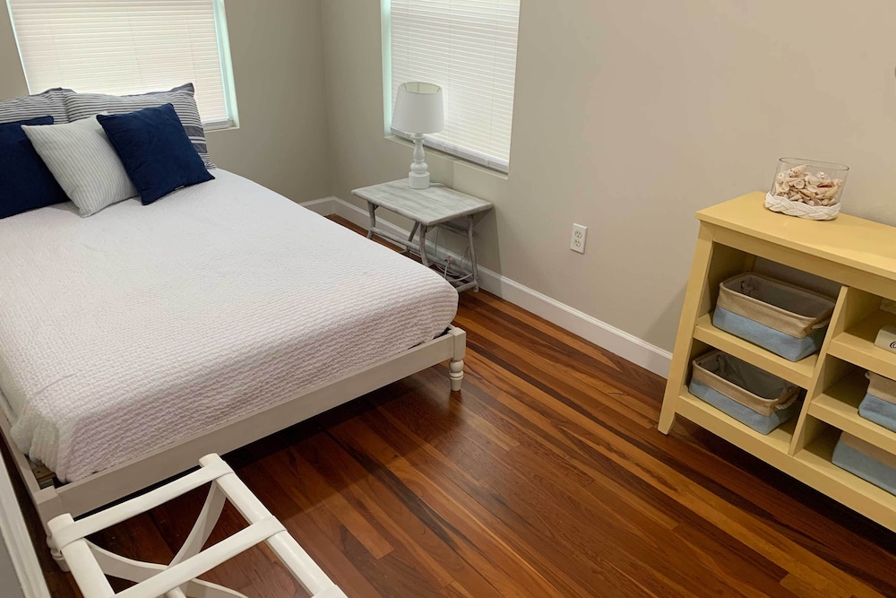 Vibrant Dunedin Getaway w/ Furnished Patio! view 3