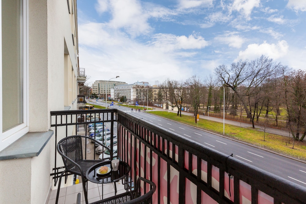 Apartment With Parking by Renters view 4