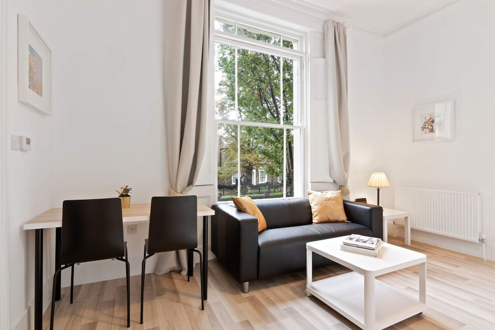Elegant 1 Bedroom Apartment in Brixton