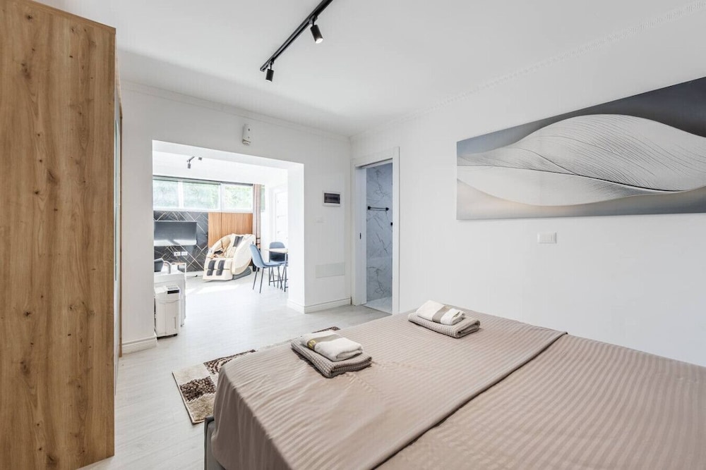 Green Luxe Suite 2 in Shkod r