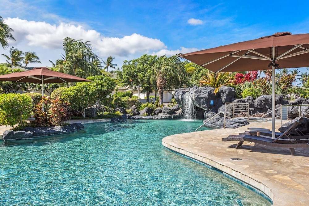 Gorgeous Hawaii Unit Sleeps 6! Access to Fitness and Tennis - Vrkcv