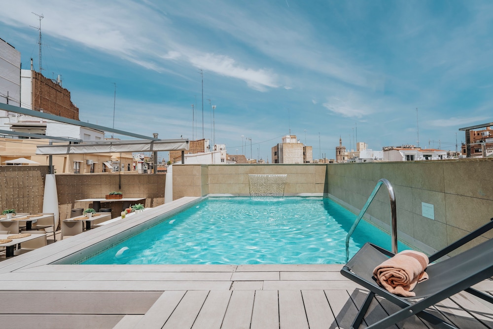 Vincci Mercat Hotel