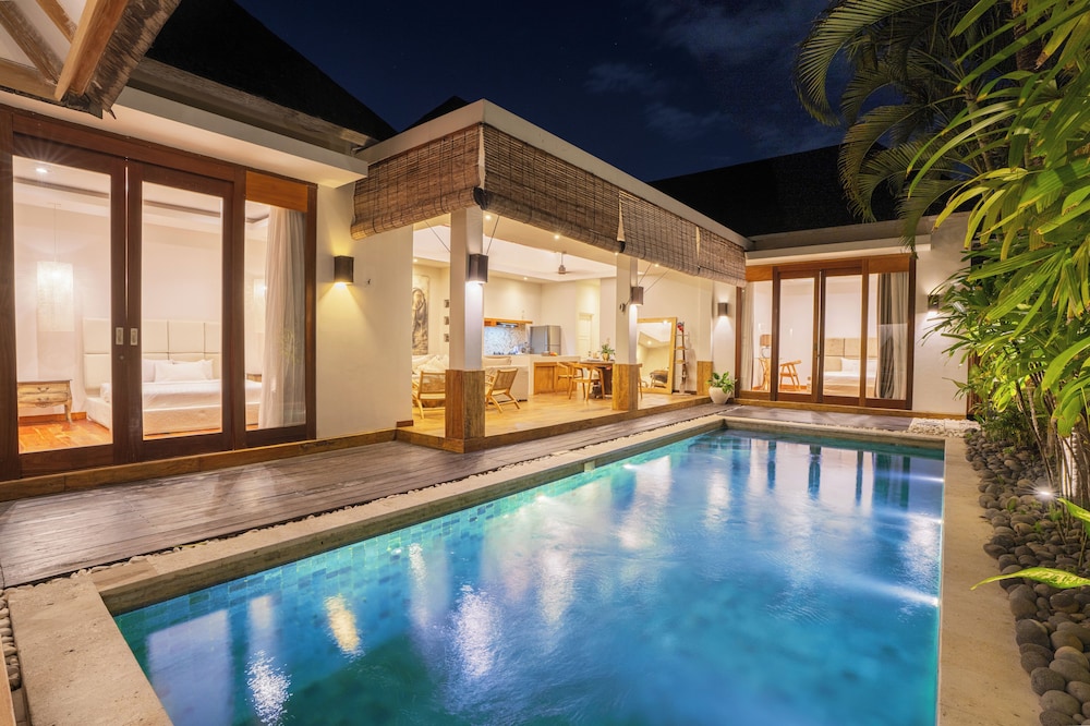 Villa Chloe by Pertama Management