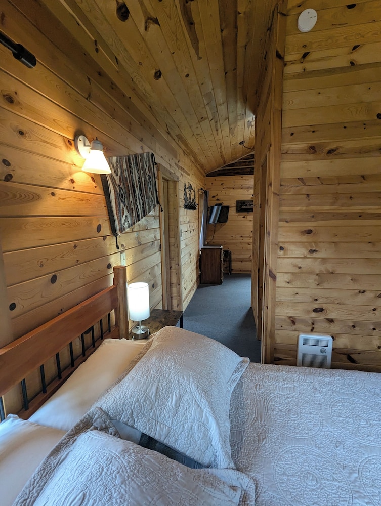 Gold Camp Cabins