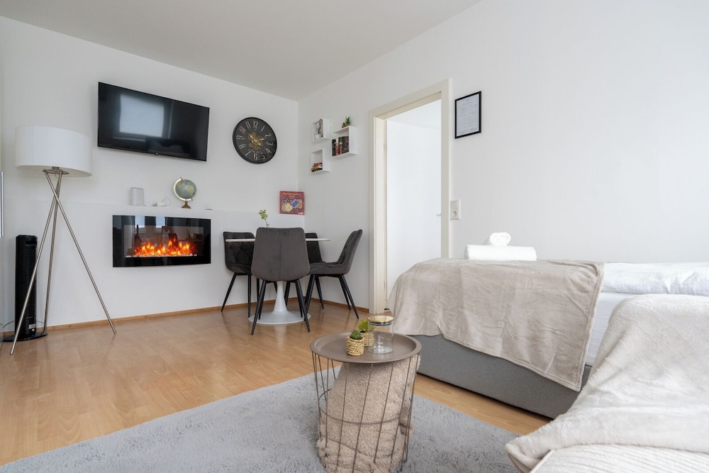 COY Apartments Steyr - Work & Relaxation