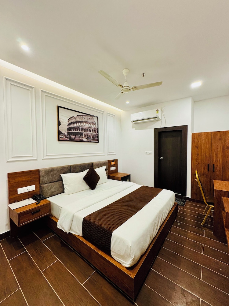 Hotel Ellora Inn Best Hotel In Sultanpur