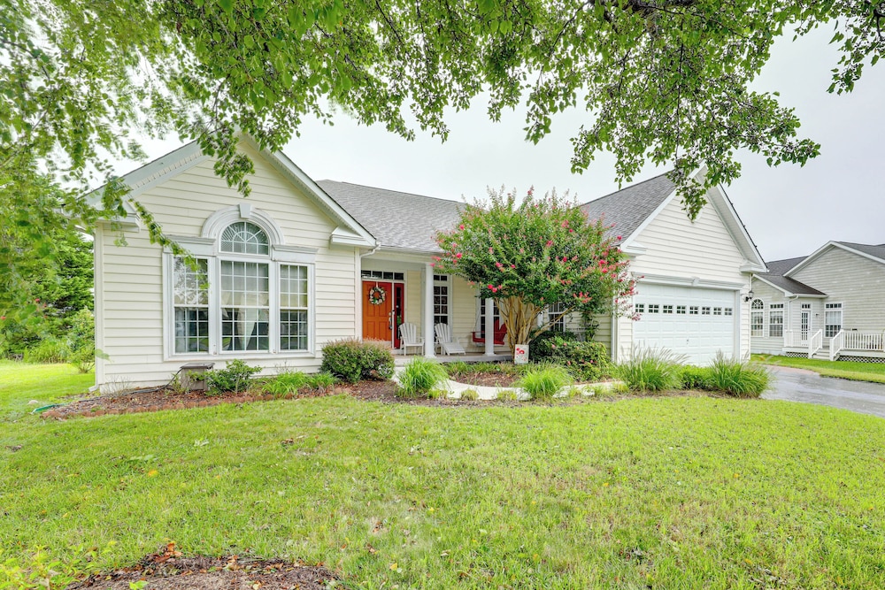 3 Mi to Bethany Beach: Family Home w/ Movie Room!