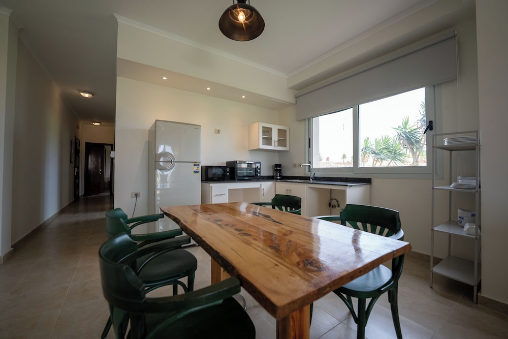 Stayr Somabay - Bay life home rentals