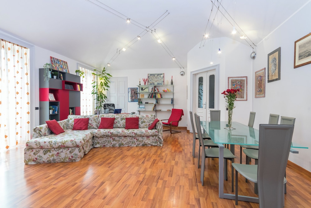 San Salvario Family Apartment photo 1