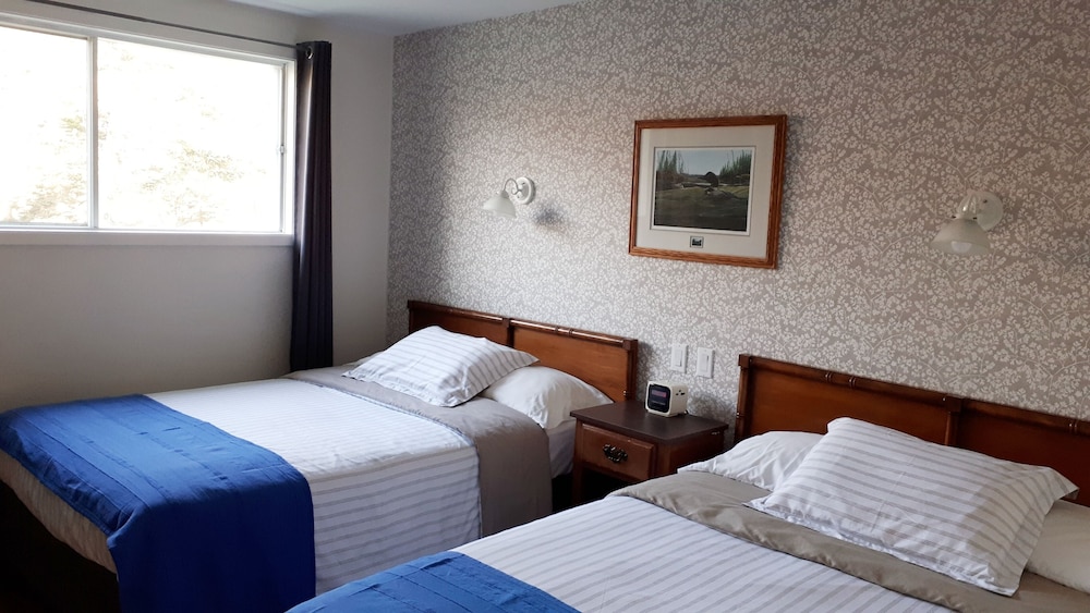 Atlantic View Motel and Cottages