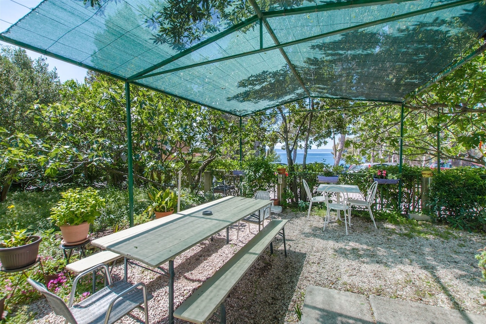 Apartments Juranovic view 4