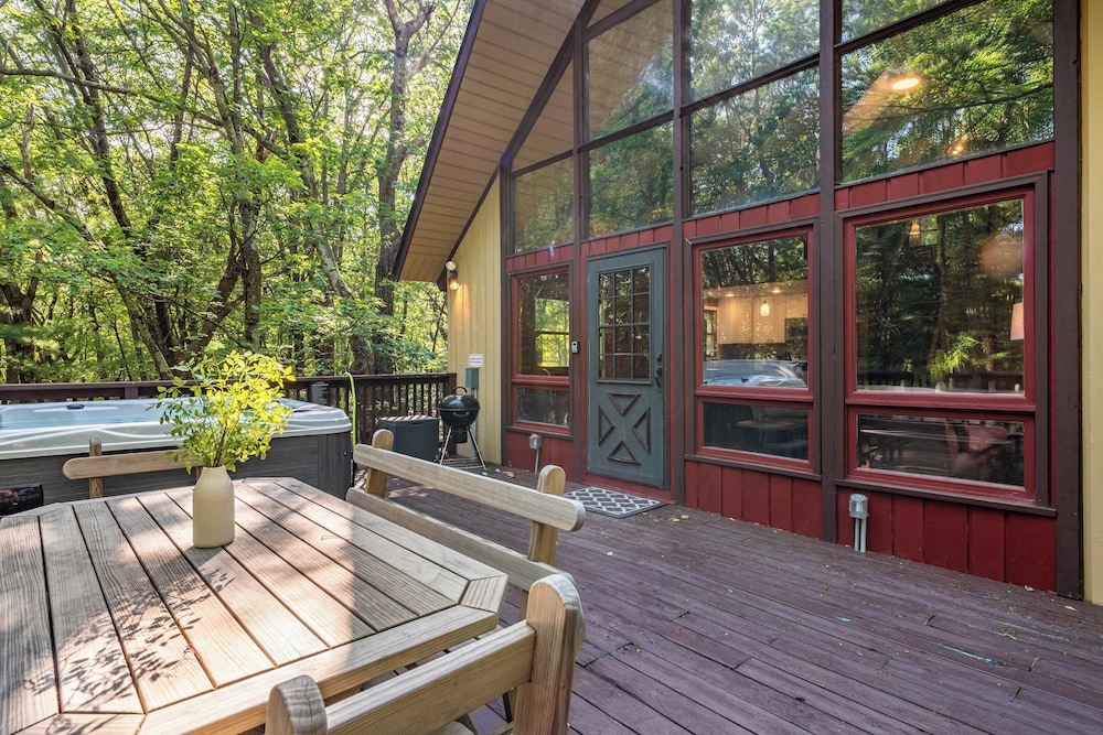 Harmony Haven by Avantstay Game Room, Large Deck view 5