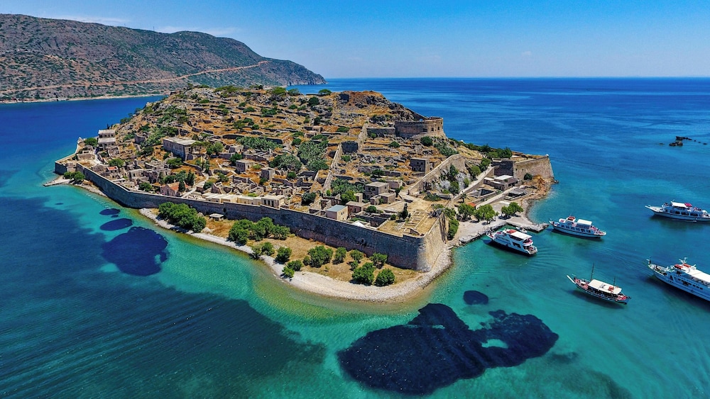 Notiko villas