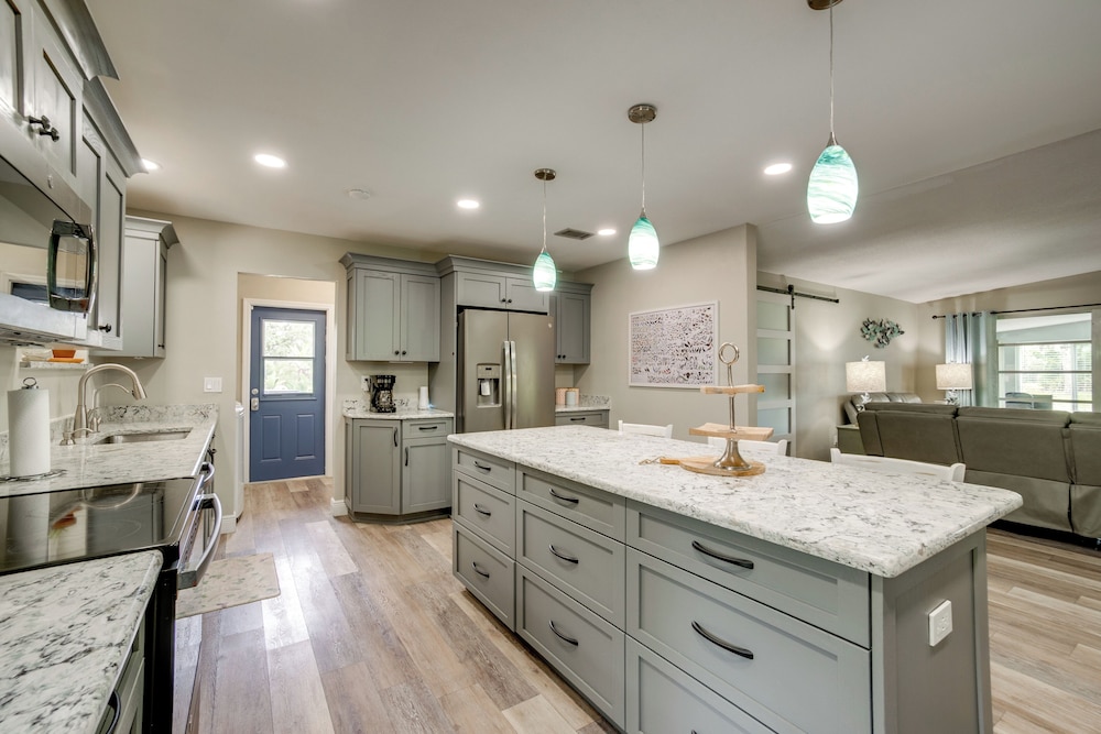Heated Pool + Spacious Yard: Port Charlotte Escape