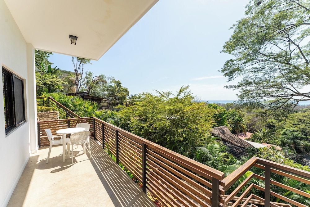 Sea View Paradise Retreat by Sea N' Rent
