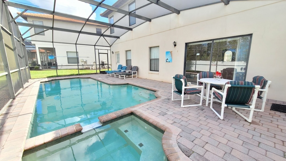 HG423SP 4 Bedroom villa in High grove 4 Home