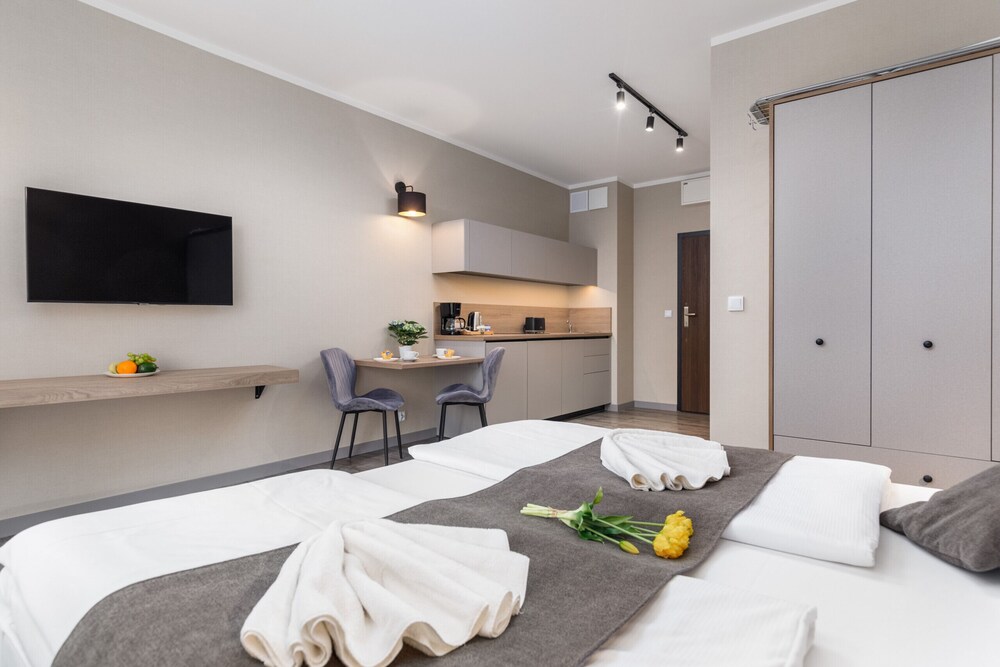 Apartment Bel Mare by Renters view 4