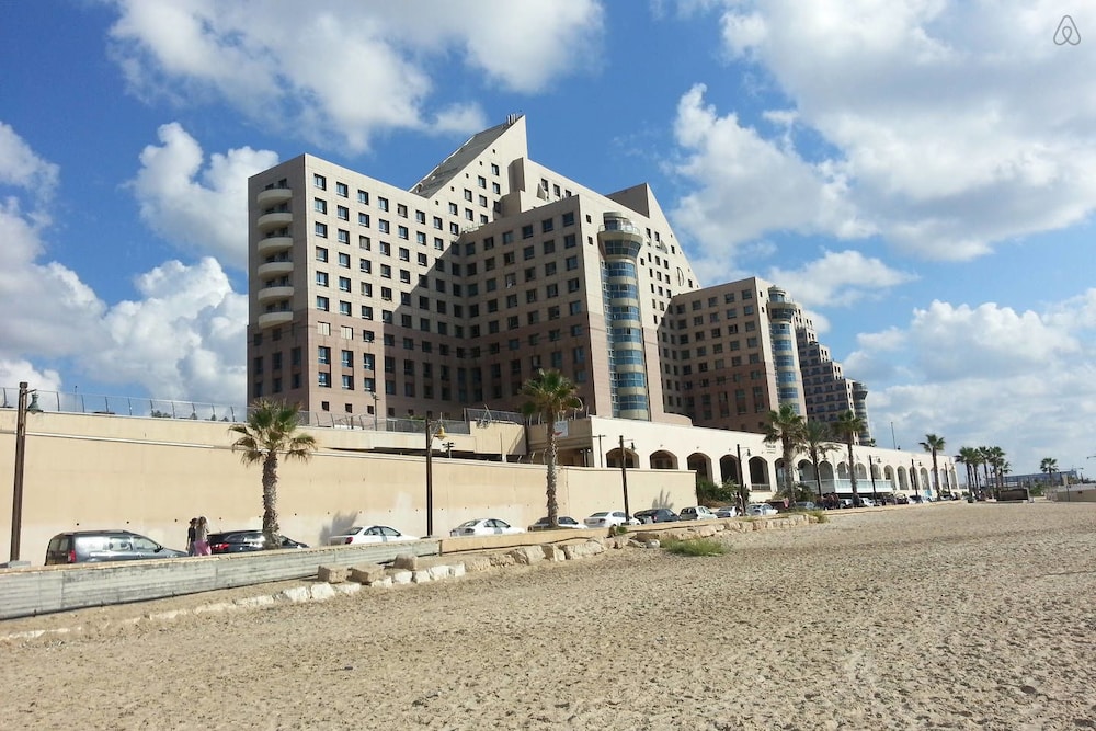 Apartment on the Beach