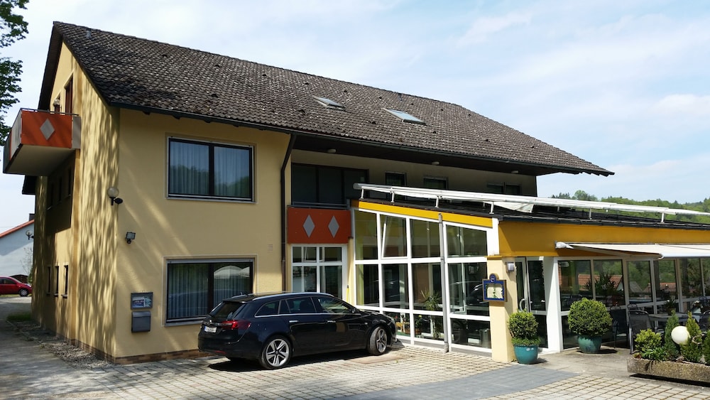 Hotel-Pension Haus Hubertus view 2