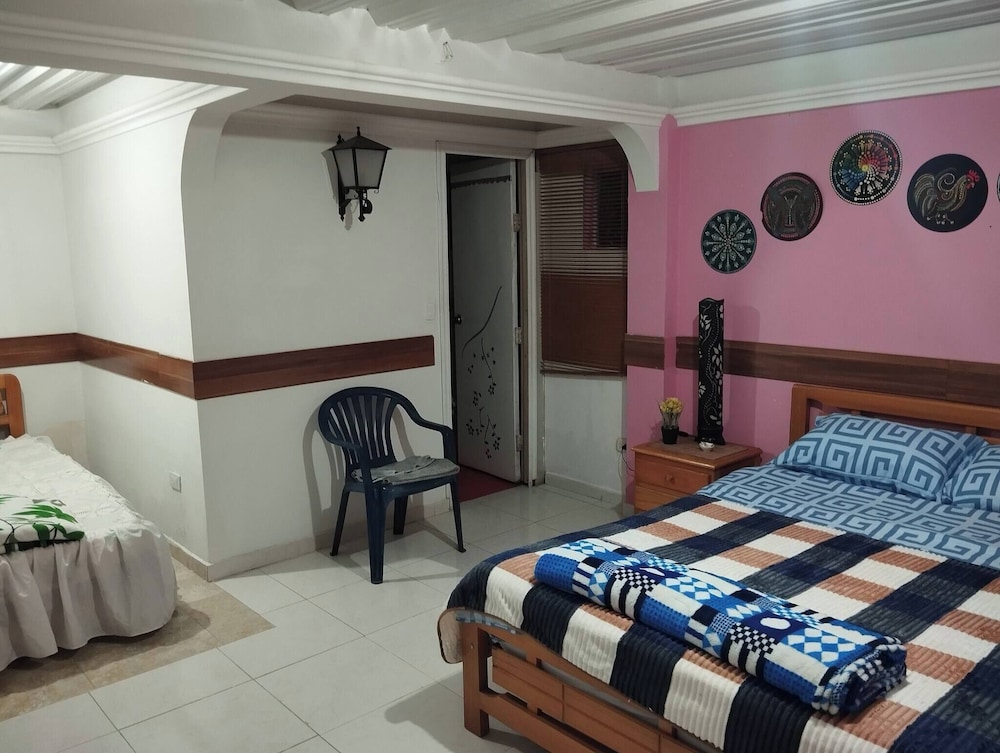 Room-serene Oasis in Pasto Cozy Guest Ro