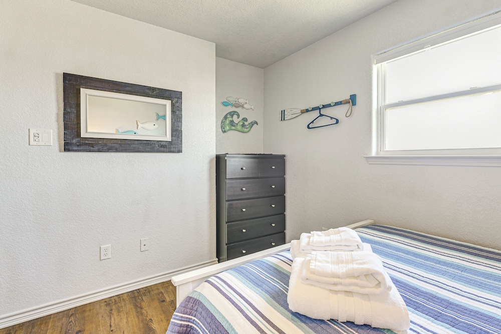 1 Block to Surfside Beach: Home w/ Gulf Views!