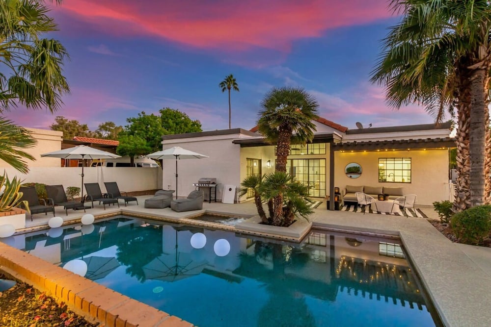 Modern-terranean Retreat 2 Masters Pool Spa Games
